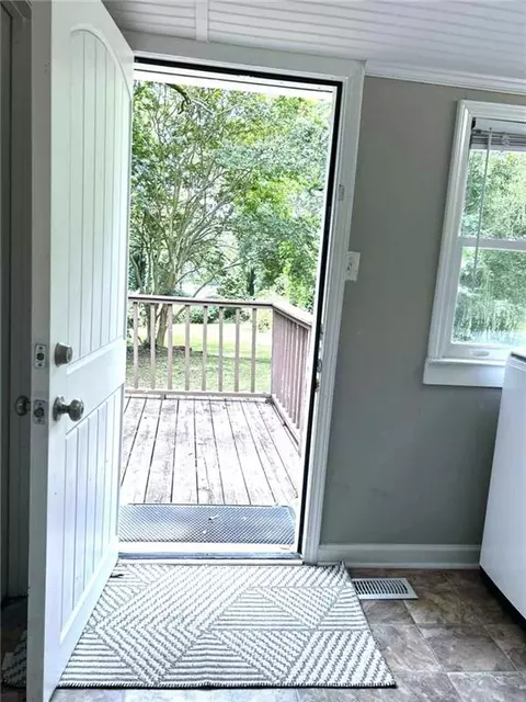 Exterior - 109 Baugh St, Commerce, GA 30529 photo 5 of 14