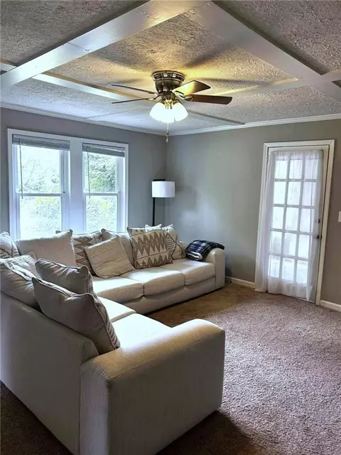 Living - 109 Baugh St, Commerce, GA 30529 photo 3 of 3