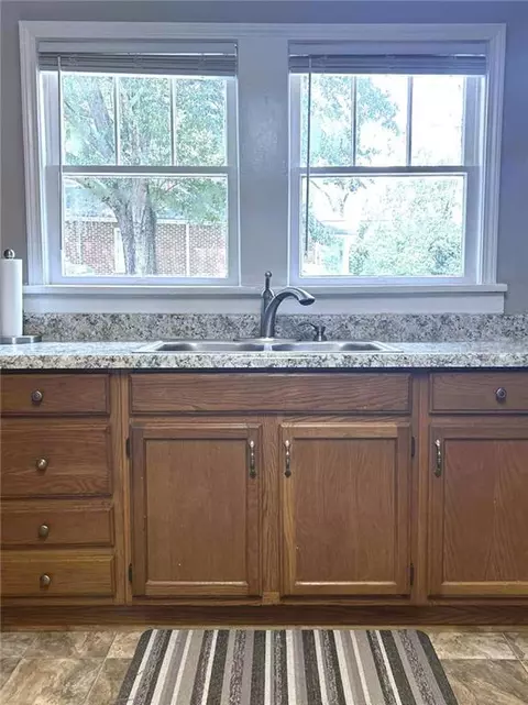 Kitchen - 109 Baugh St, Commerce, GA 30529 photo 3 of 5