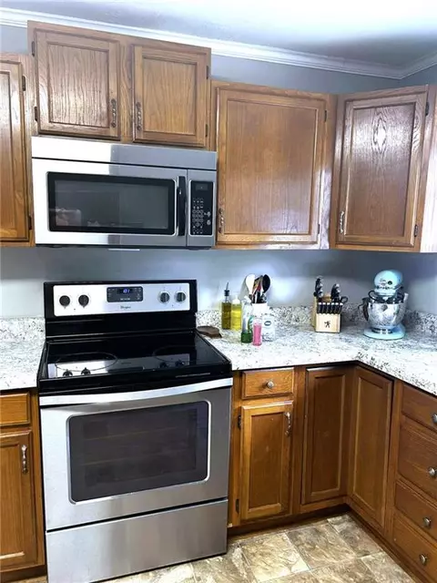 Kitchen - 109 Baugh St, Commerce, GA 30529 photo 1 of 5