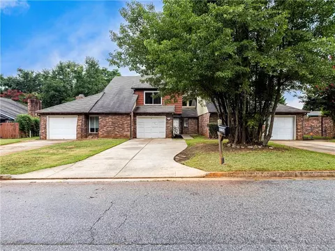2578 Fieldstone View Ln, Conyers, GA 30013
