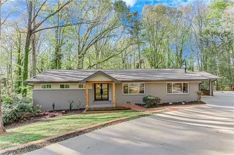 808 Sherwood Rd, Gainesville, GA 30501