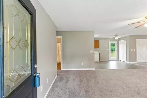 Entry Way - 22 Jennifer Ln, Rydal, GA 30171 photo 1 of 4