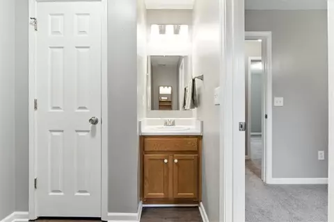 Entry Way - 22 Jennifer Ln, Rydal, GA 30171 photo 3 of 4