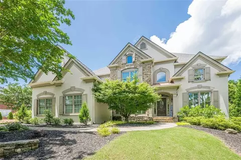 5825 Laurel Oak Dr, Suwanee, GA 30024