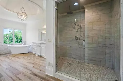 Bath - 13922 Tree Loft Rd, Milton, GA 30004 photo 5 of 8