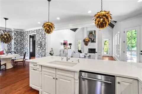 Kitchen - 13922 Tree Loft Rd, Milton, GA 30004 photo 3 of 6