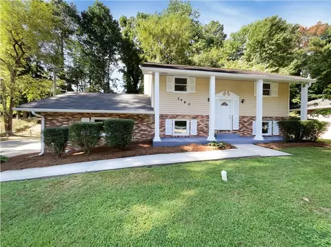 2460 Surrey Trl, Atlanta, GA 30349