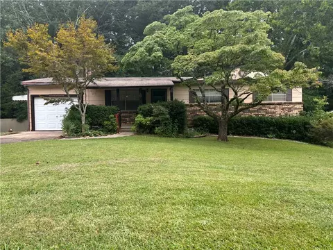 1896 Live Oak Dr NW, Kennesaw, GA 30152