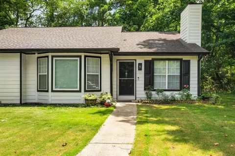 5142 Farm Place Dr NE, Woodstock, GA 30188