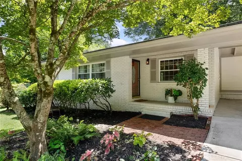 1385 Ashwood Ct SE, Smyrna, GA 30080