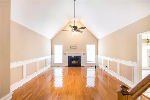 Living - 151 Bateman Ln, Gray, GA 31032 photo 2 of 4