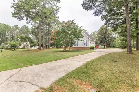 Exterior - 151 Bateman Ln, Gray, GA 31032 photo 2 of 8