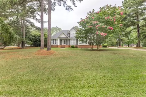 151 Bateman Ln, Gray, GA 31032