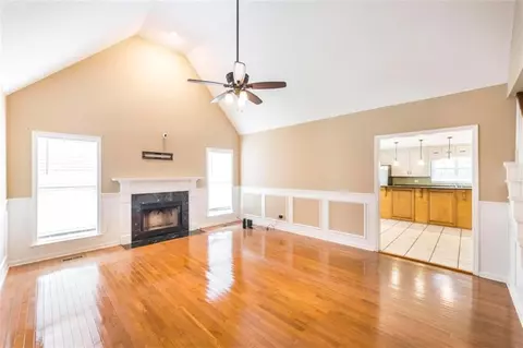 Living - 151 Bateman Ln, Gray, GA 31032 photo 4 of 4