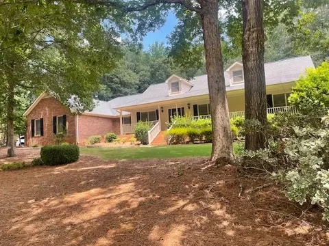 1356 Lake Forest Ln, Mcdonough, GA 30253