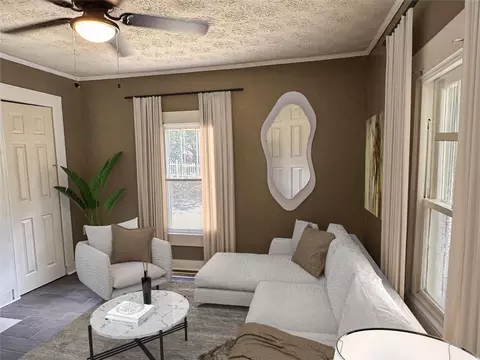Living - 336 W Savannah St, Toccoa, GA 30577 photo 2 of 2