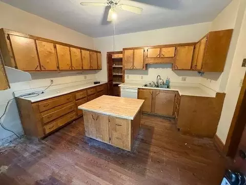 Kitchen - 25 3rd-shannon St Rd, Rome, GA 30161 photo 2 of 2