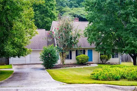 112 Beaver St, Carrollton, GA 30117