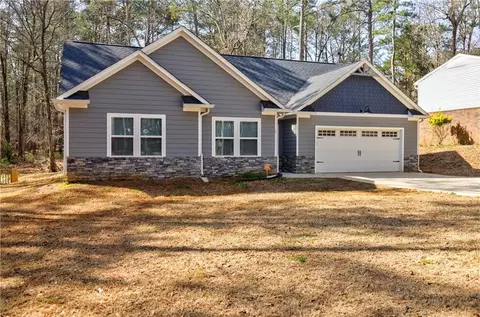 5328 Monticello Dr, Villa Rica, GA 30180