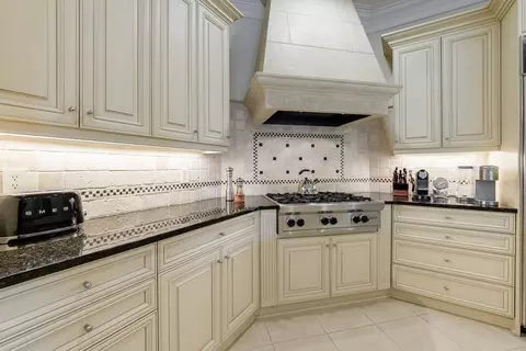 Kitchen - 3264 Lockett Trce, Duluth, GA 30097 photo 2 of 11