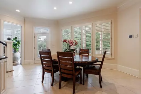 Dining - 3264 Lockett Trce, Duluth, GA 30097 photo 3 of 3