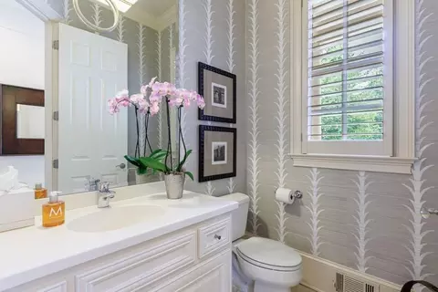 Bath - 3264 Lockett Trce, Duluth, GA 30097 photo 4 of 8