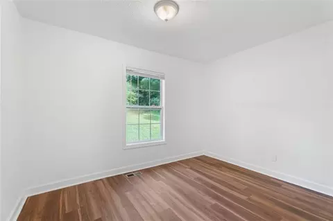 Bedroom - 214 Cedar Dr, Commerce, GA 30529 photo 2 of 8