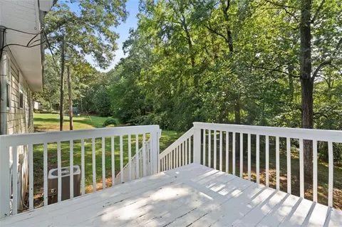 Exterior - 214 Cedar Dr, Commerce, GA 30529 photo 2 of 6