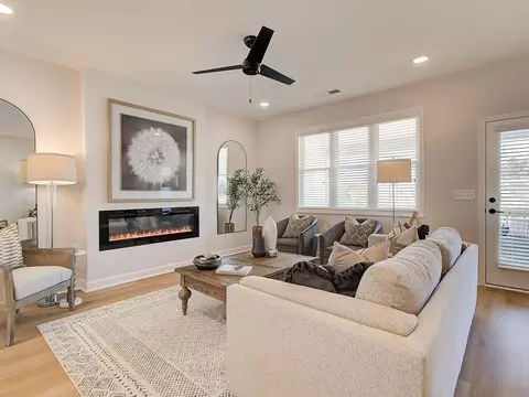 3350 Cranston Ln, Kennesaw, GA 30144