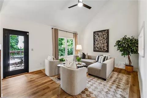904 Ivy Green Ln SE, Marietta, GA 30067