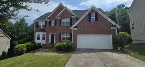 3811 Roxfield Dr, Buford, GA 30518