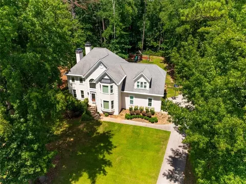 4725 Guilford Forest Dr SW, Atlanta, GA 30331