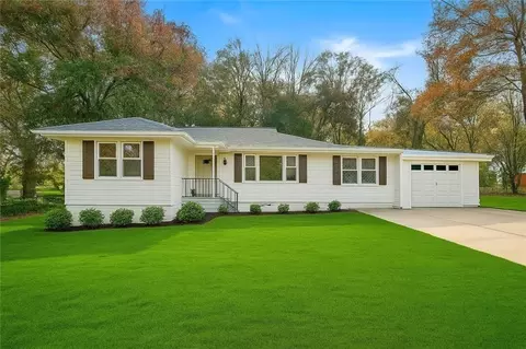 2376 Cross St NW, Atlanta, GA 30318