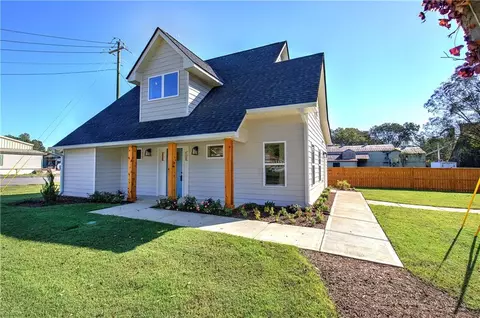 121 S Railroad St, Adairsville, GA 30103