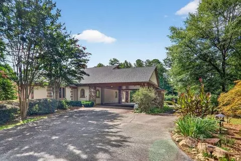 Exterior - 2551 E Maddox Rd, Buford, GA 30519 photo 3 of 10