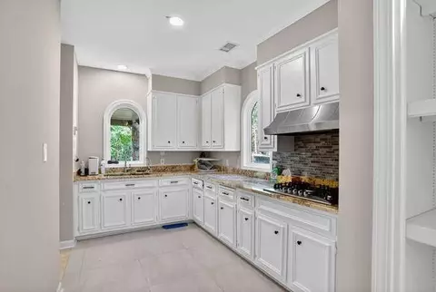 Kitchen - 2551 E Maddox Rd, Buford, GA 30519 photo 4 of 4