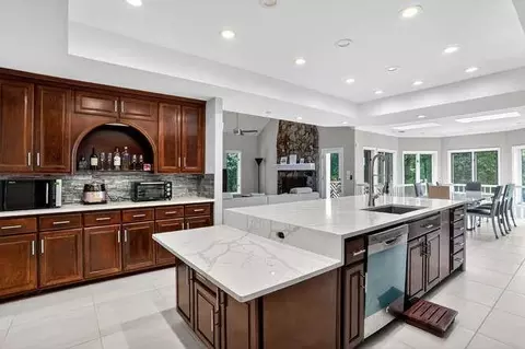 Kitchen - 2551 E Maddox Rd, Buford, GA 30519 photo 3 of 4