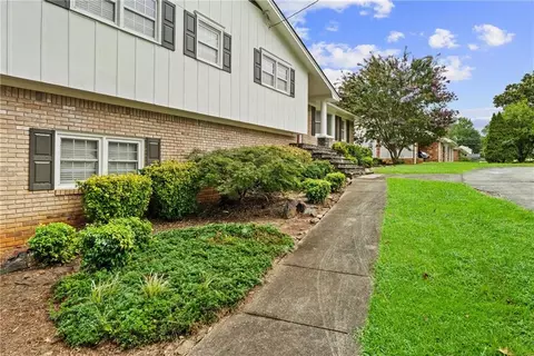 2072 Mcduffie Rd, Austell, GA 30106 photo 3