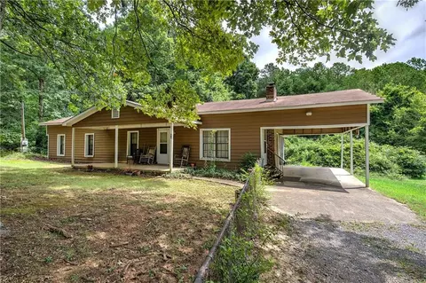 44 Rocky Rd NW, Adairsville, GA 30103