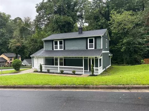 801 Hemingway Rd, Stone Mountain, GA 30088