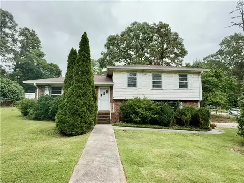 1569 Dellwood Cir, Morrow, GA 30260