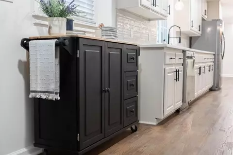 Kitchen - 1582 Pine Cir, Austell, GA 30168 photo 6 of 11