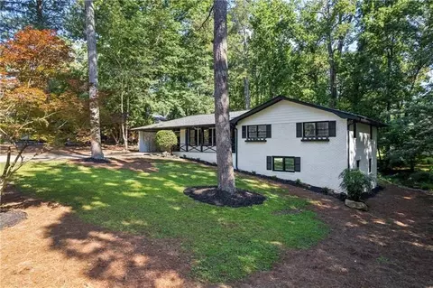 Exterior - 1582 Pine Cir, Austell, GA 30168 photo 8 of 9