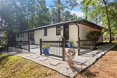 Exterior - 1582 Pine Cir, Austell, GA 30168 photo 3 of 9