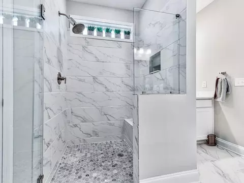Bath - 831 Spruce Ave, Canton, GA 30114 photo 4 of 4