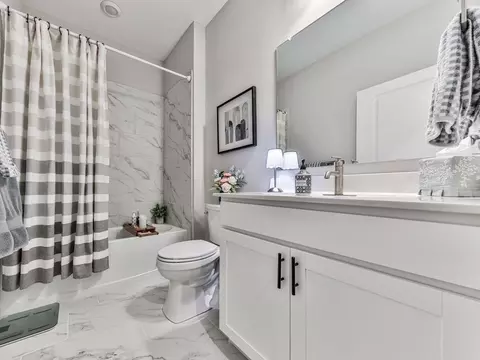 Bath - 831 Spruce Ave, Canton, GA 30114 photo 1 of 4