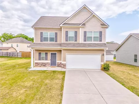 Exterior - 211 Birch Ln, Calhoun, GA 30701 photo 2 of 5