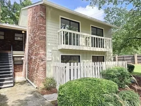 738 Brentwood Pl, Marietta, GA 30067