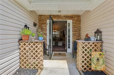 Exterior - 154 Pebblebrook Way, Temple, GA 30179 photo 5 of 15